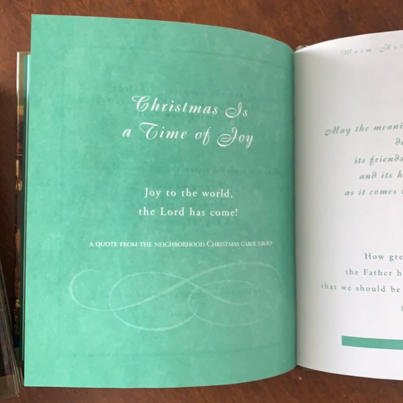 Christmas Books, Warm Holiday Wishes, 7  books - Picture 5 of 7